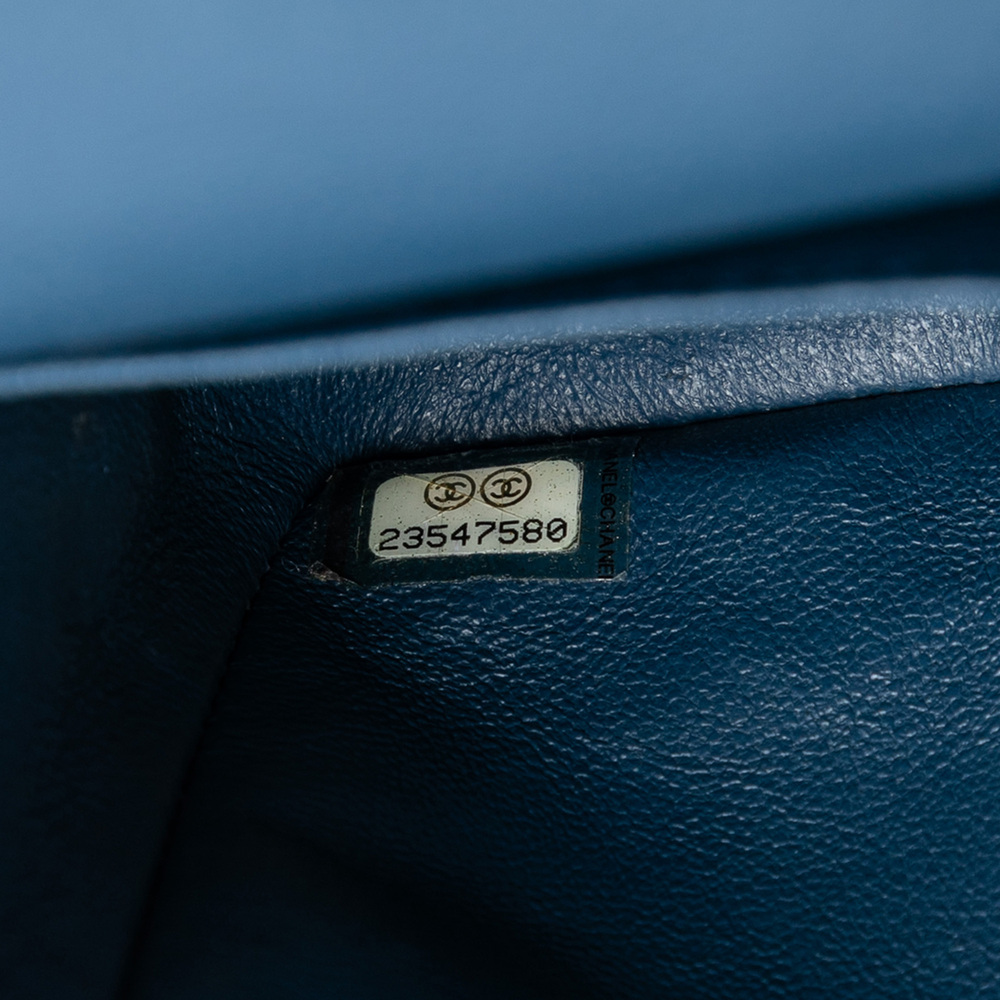 Pre-Loved Chanel Small Classic Lambskin Double Flap - Picture 6 of 7